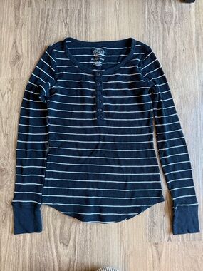 SO The Perfect Thermal Women's Black Striped Long-Sleeve Henley Top